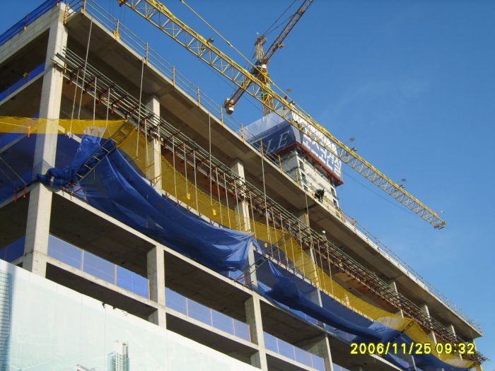 S8000640.JPG